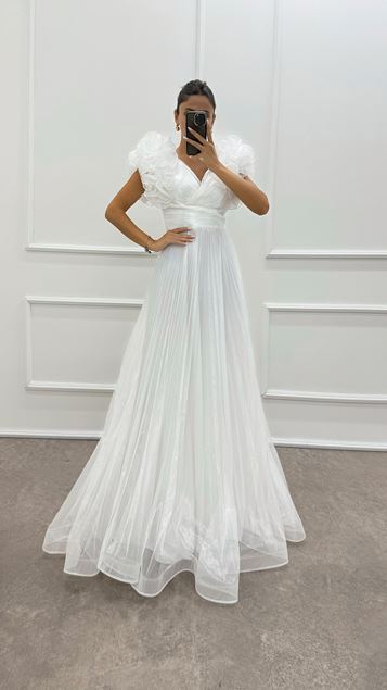 White V-Neck Shoulder Rose Detal Pleated Evening Dress