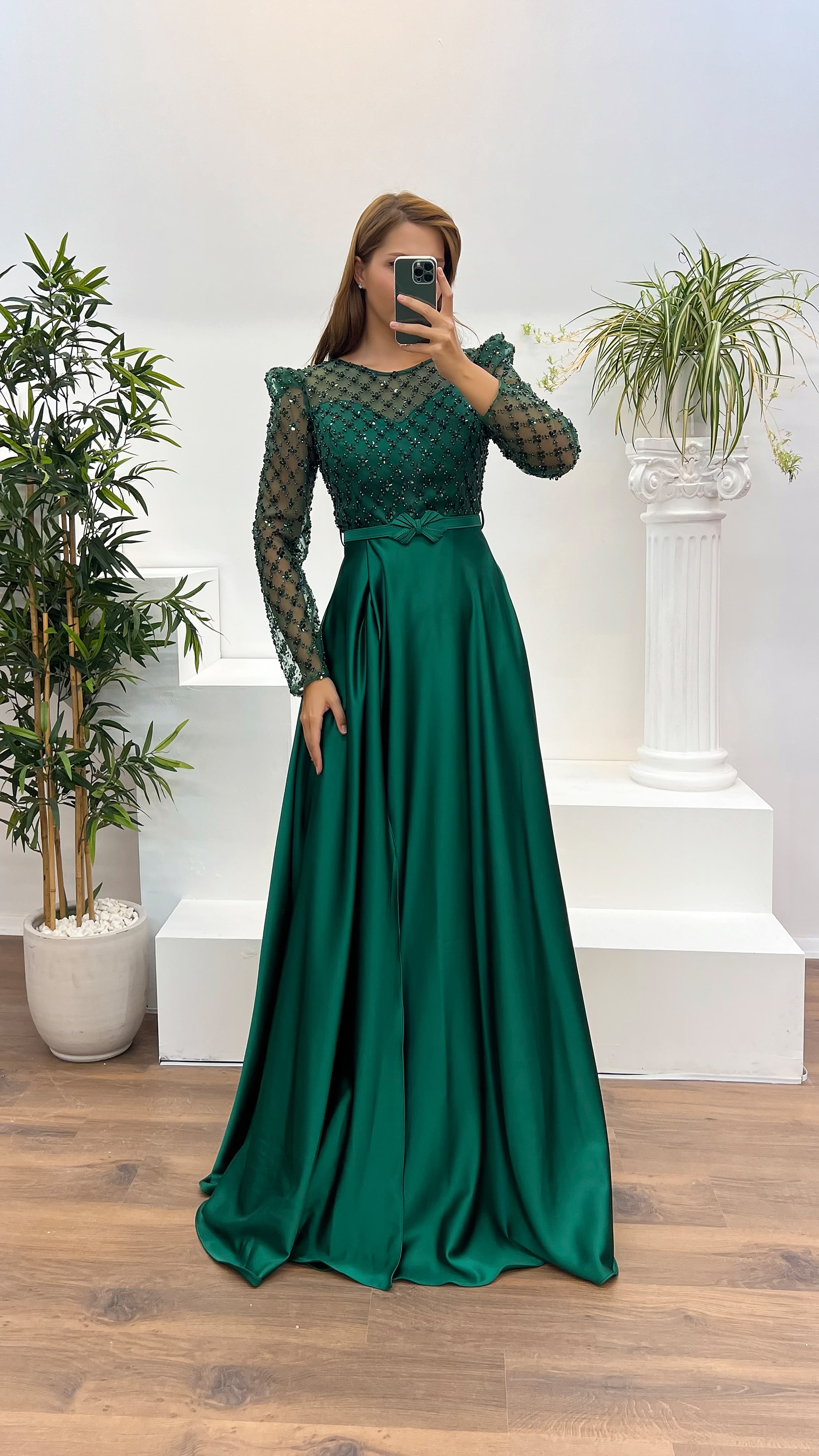 Emerald Green Embroidered Detail Long Sleeve Plus Size Evening Dress
