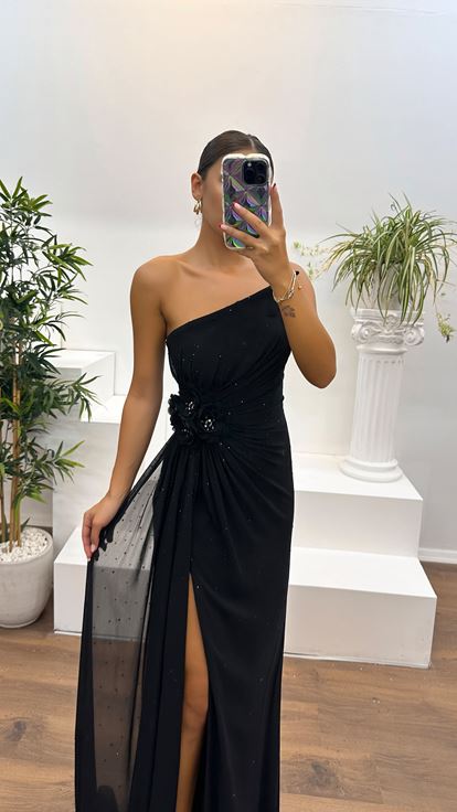 Schwarzes, trägerloses, besticktes Abendkleid