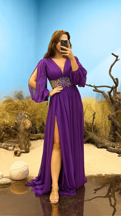 Robe de soirée violette à col en V et taille brodée, grande taille