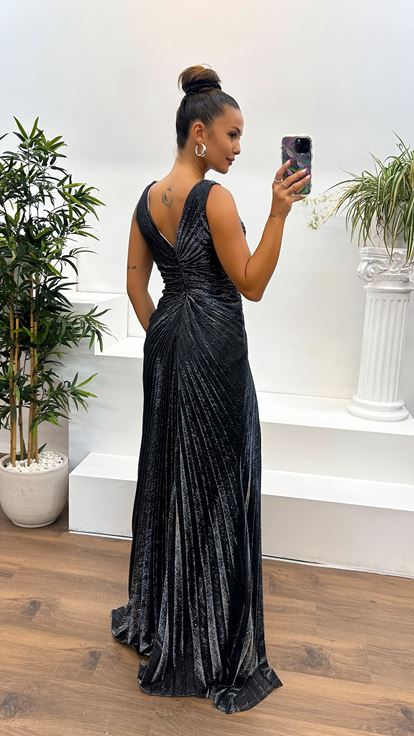 Schwarz-silbernes Abendkleid mit V-Ausschnitt und Steindetail