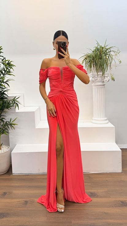 Neon Kayık Yaka Drapeli Abiye Elbise