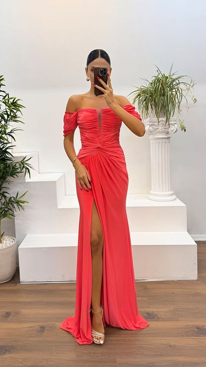 Neon Kayık Yaka Drapeli Abiye Elbise