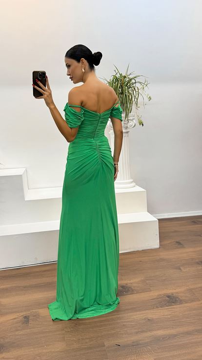 Su Yeşili Kayık Yaka Drapeli Abiye Elbise