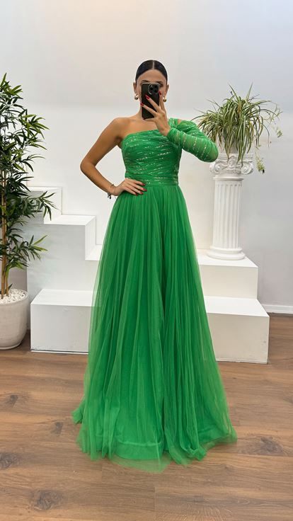 Yeşil Tek Kol İşlemeli Tül Abiye Elbise