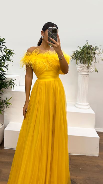 Sarı Tüy Yaka Tül Abiye Elbise