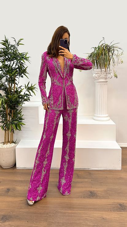 Abito da sera fucsia ricamato a mano  completo firmato 