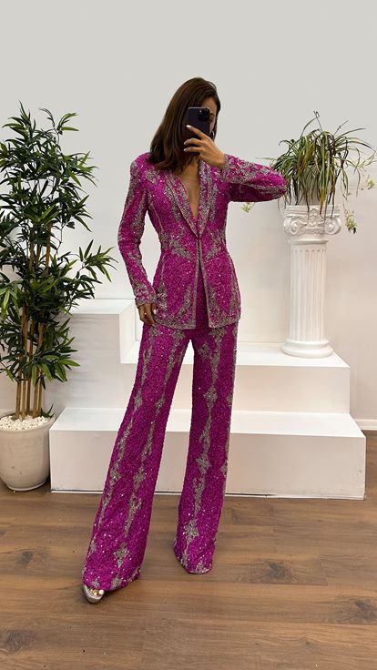 Abito da sera fucsia ricamato a mano  completo firmato 