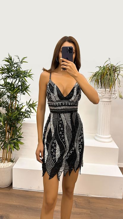 Siyah İp Askılı Sırt Detay Tasarım Abiye Elbise