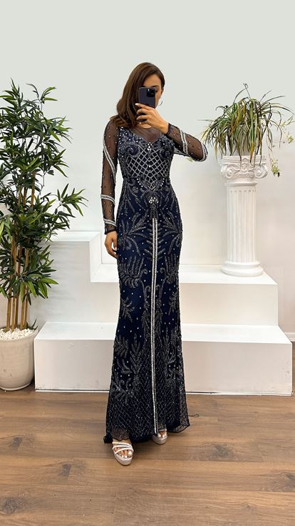 Vestido de noche con diseño bordado a mano de manga larga transparente azul marino