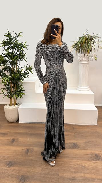 Schwarzes, langärmliges, handgesticktes Abendkleid