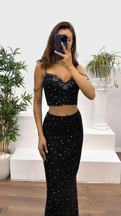 Completo gonna e bustier neri con ricami a mano 