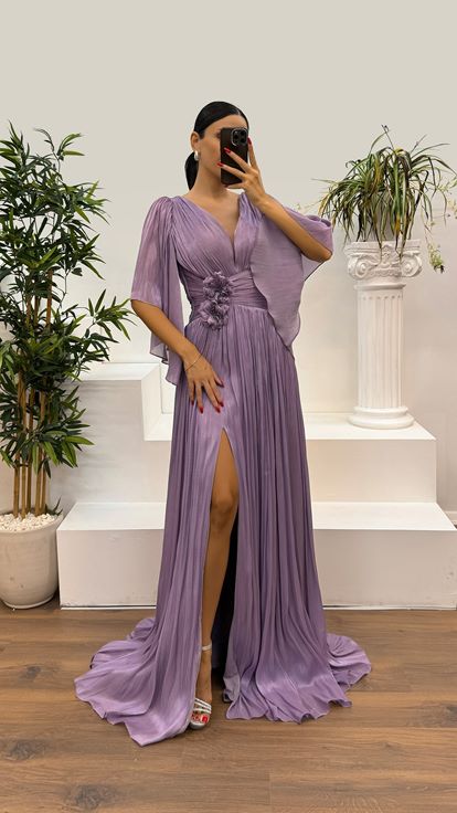 Lilac V-Neck Pleated Waist Detail Evening Dress