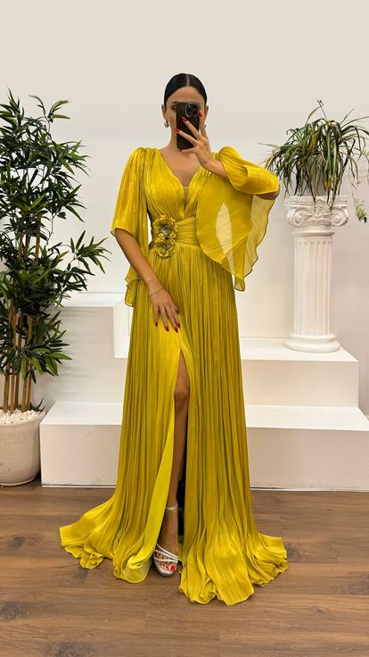 Robe de soirée vert pomme à col en V et taille plissée