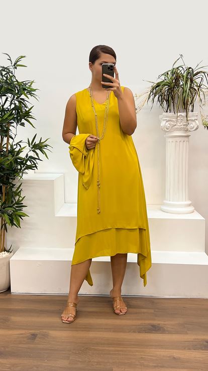 Olivgrüner Abendanzug in Übergröße mit V Ausschnitt und Ärmeldetails