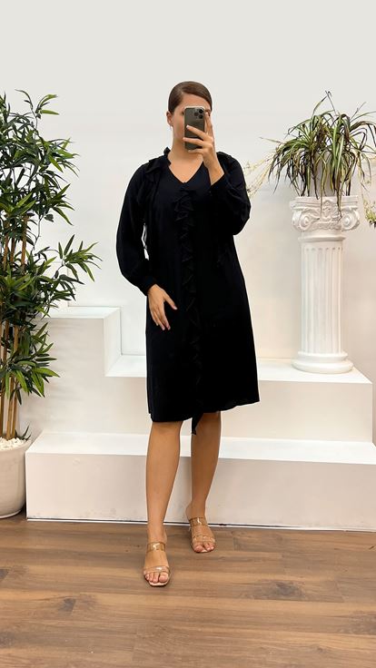 Black V-Neck Long Sleeve Satin Plus Size Evening Dress
