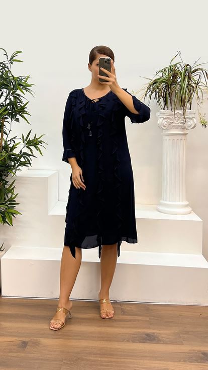 Abito da sera taglie forti con dettagli volant in rilievo blu navy