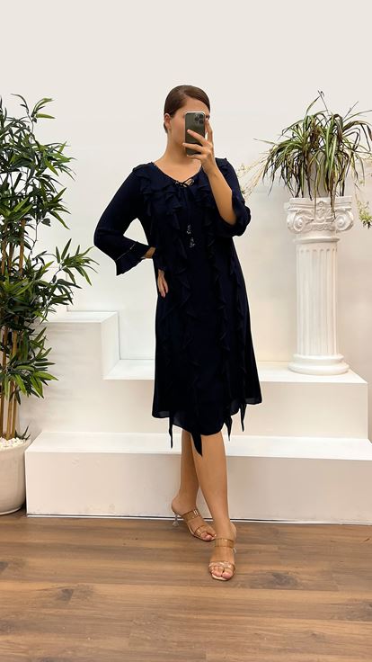 Abito da sera taglie forti con dettagli volant in rilievo blu navy