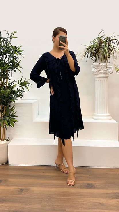 Abito da sera taglie forti con dettagli volant in rilievo blu navy