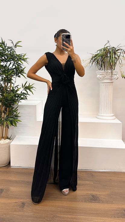 Black V-Neck Waist Rose Detail Pleated Design Jumpsuit