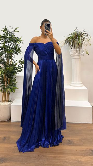 Saks Sleeve Detail Draped Design Dress