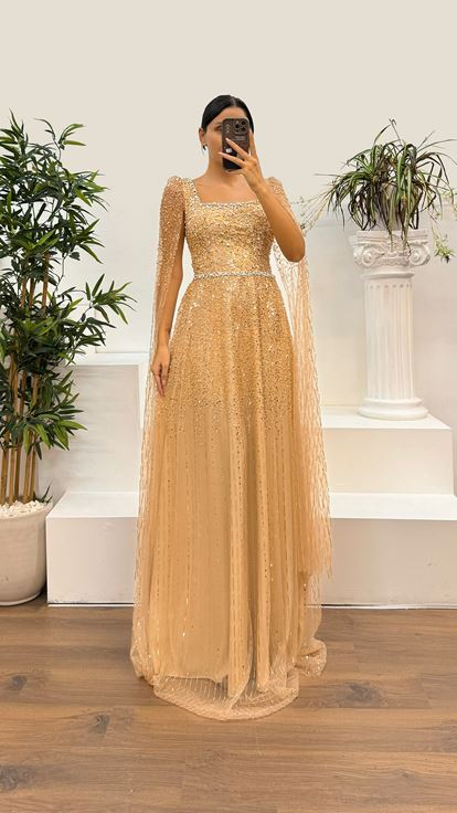 Gold Kare Yaka İşlemeli Abiye Elbise