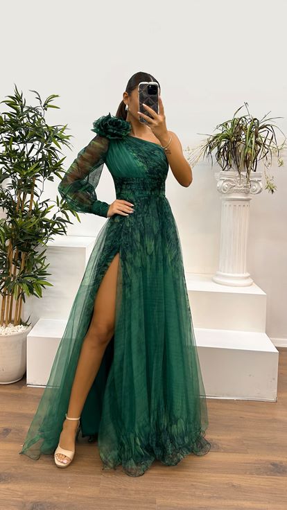 Green Single Sleeve Tulle Evening Dress