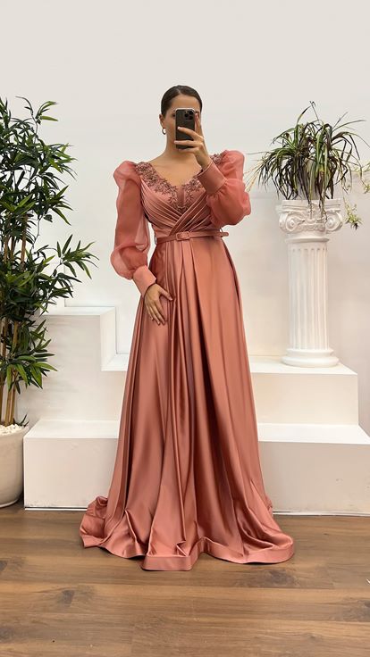 Onion Skin V-Neck Embroidered Satin Plus Size Evening Dress