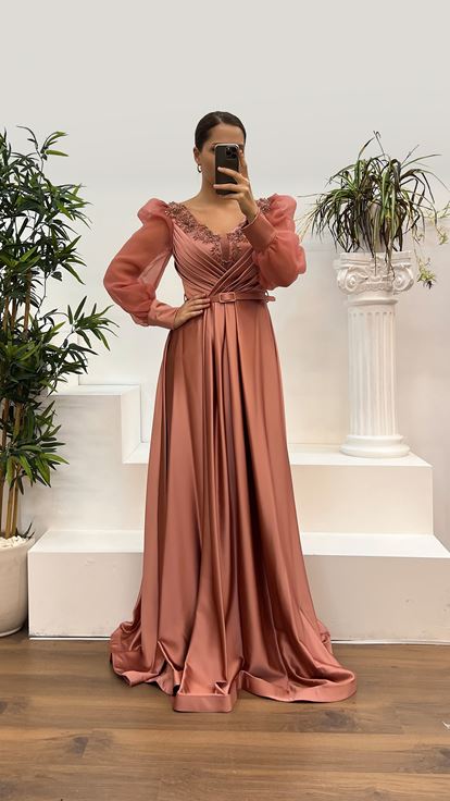 Onion Skin V-Neck Embroidered Satin Plus Size Evening Dress