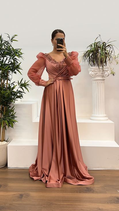 Onion Skin V-Neck Embroidered Satin Plus Size Evening Dress