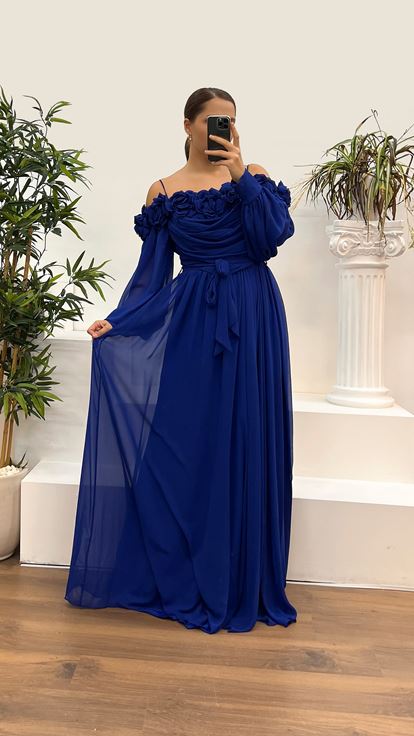 Saks Kayık Yaka Gül Detay Şifon Abiye Elbise