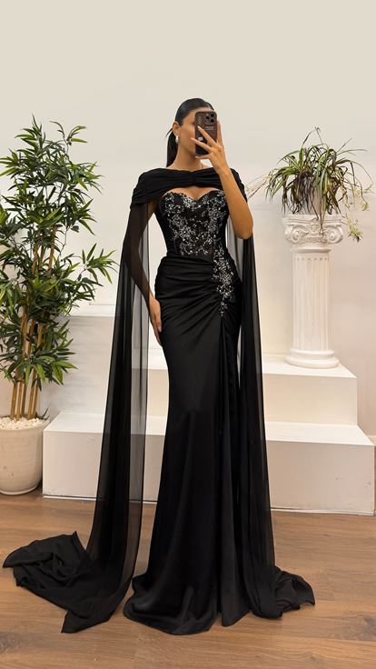 Siyah Göğüs Taş Detay Tasarım Abiye Elbise