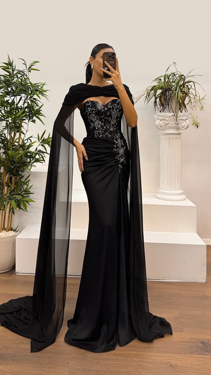 Siyah Göğüs Taş Detay Tasarım Abiye Elbise