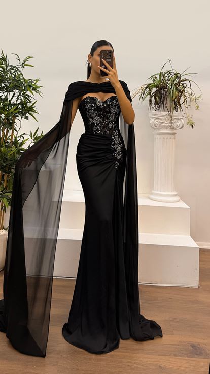 Siyah Göğüs Taş Detay Tasarım Abiye Elbise