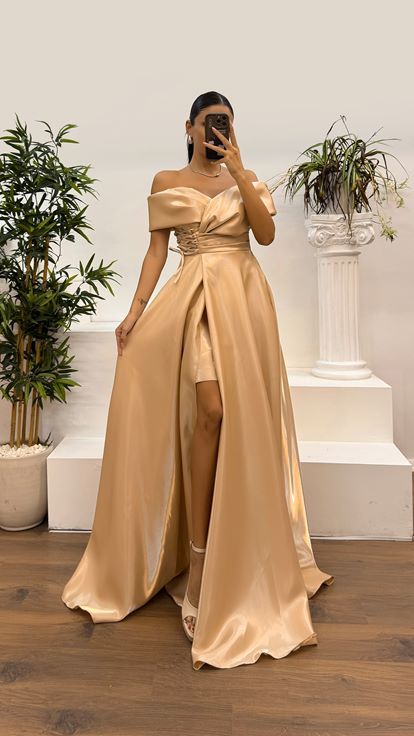 Gold Kayık Yaka Abiye Elbise