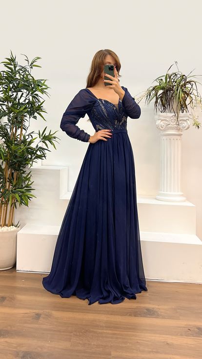 Navy Blue Sweetheart Neckline Embroidered Plus Size Chiffon Evening Dress