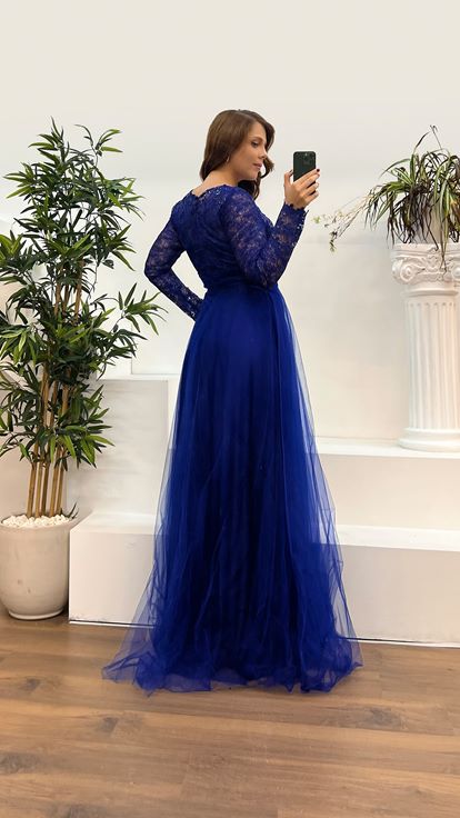 Vestido de noche de talla grande de tul con cordones de Saks