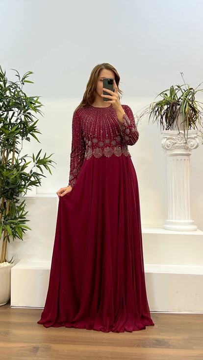 Abito da sera taglie forti in chiffon ricamato a maniche lunghe bordeaux