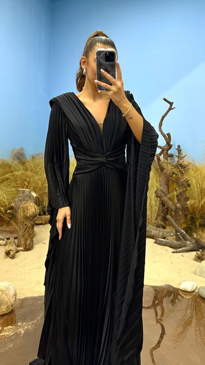 Black V-Neck Pleated Waist Detail Evening Dress