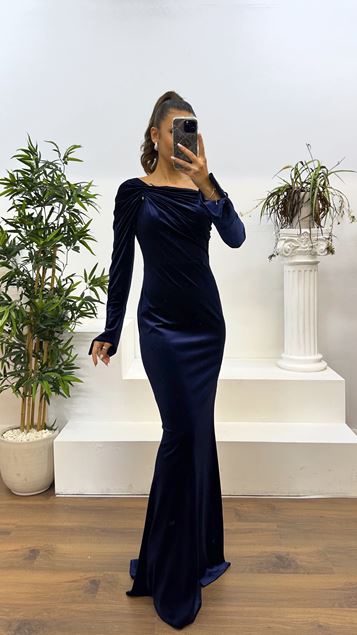 Boat Neck Velvet Evening Dress