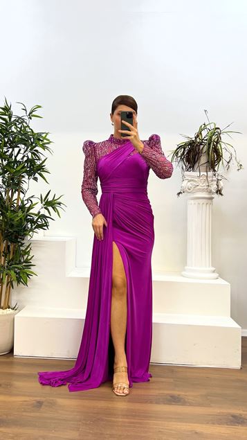 Fussia Neck Detail Embroidered Design Plus Size Evening Dress