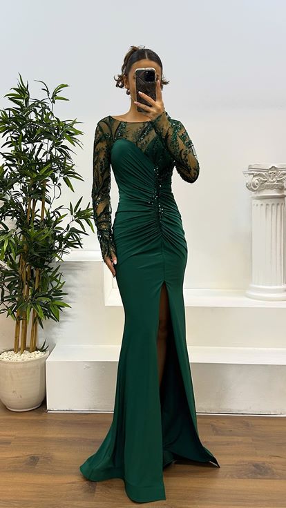 Robe de soirée drapée brodée émeraude