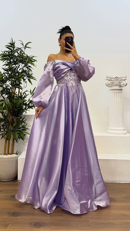 Lilac Boat Neck Embroidered Detail Satin Evening Dress