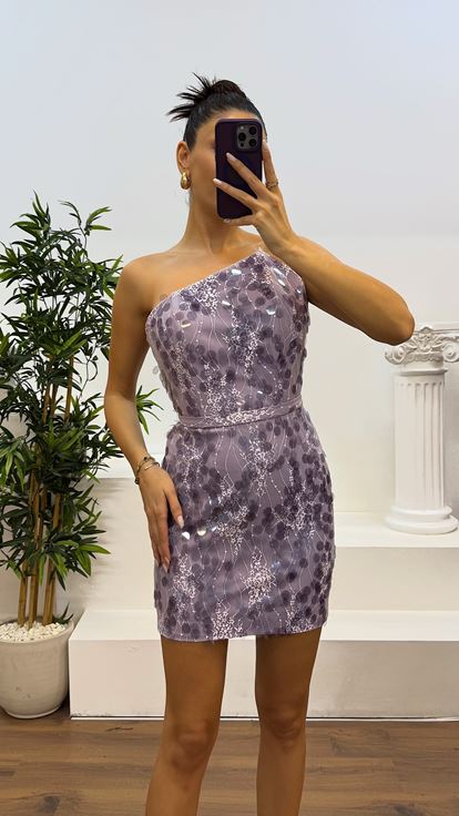 Abito da sera ricamato senza spalline lilla