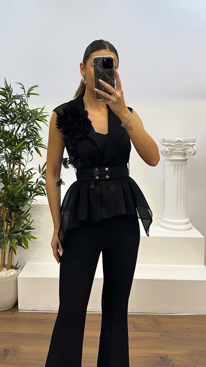 Black Mesh Vest-Spanish Leg Trousers Evening Dress Suit