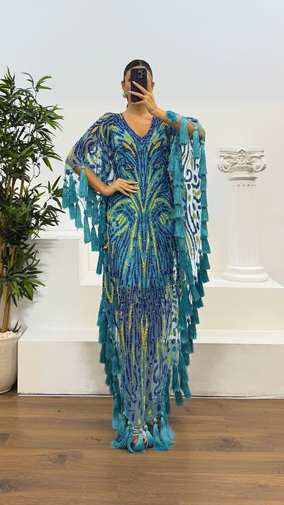 Mavi V Yaka Püsküllü El İşlemesi Tasarım Abiye Elbise