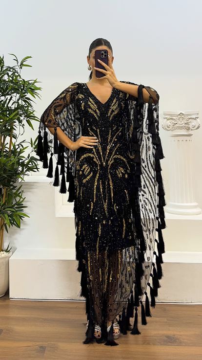 Siyah V Yaka Püsküllü El İşlemesi Tasarım Abiye Elbise