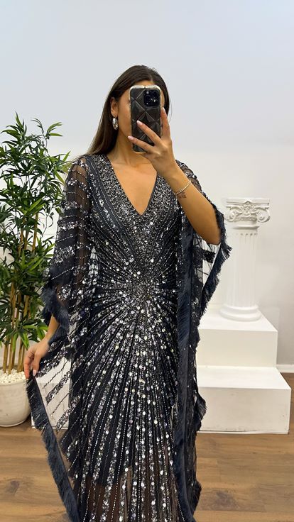 İndigo V Yaka Saçaklı El İşlemesi Tasarım Abiye Elbise