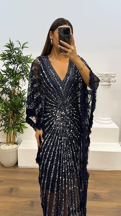 Marineblaues, handbesticktes Abendkleid mit Fransen und V-Ausschnitt