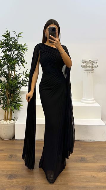 Vestido de noche plisado bordado en cintura negra